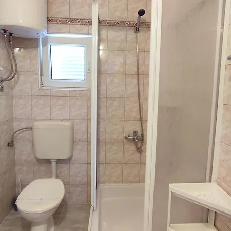 Apartman In Mit Schoener Terrasse