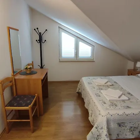 In Mit Schoener Terrasse Apartman *