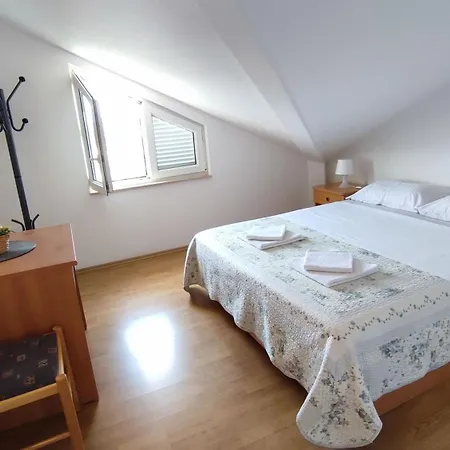 Apartman In Mit Schoener Terrasse *
